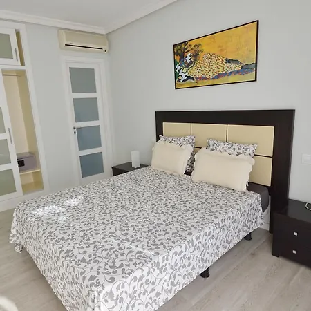 Nyaraló House Of Happiness And Comfort *